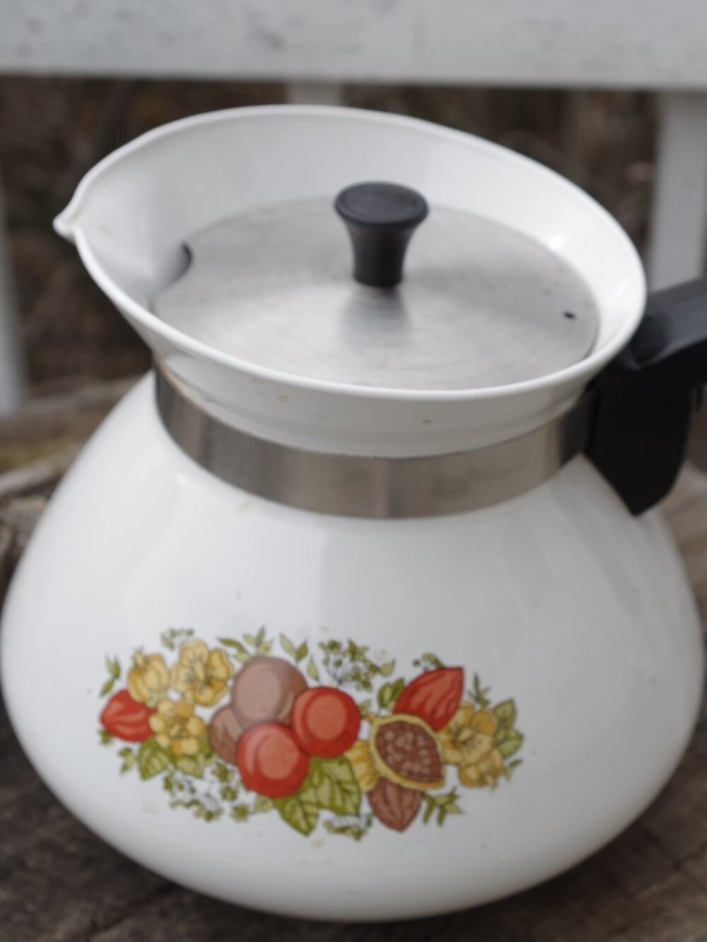 Coring Wear Tea  Pot Six CupsWhite Floral Fruit Design